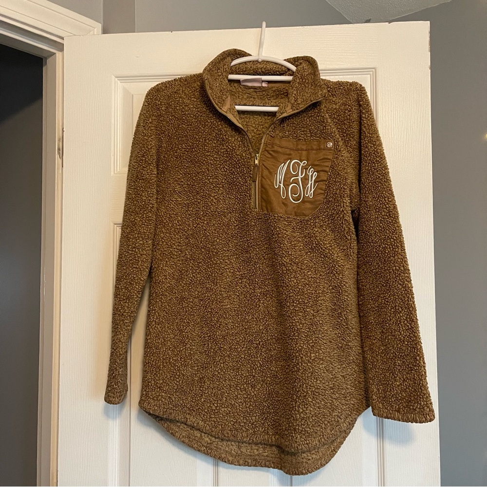 GUC women’s size S/M tan quarter zip Sherpa